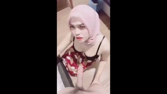 Teman Kantor Ber Jilbab Hypersex Suka Banget Sama Kontol